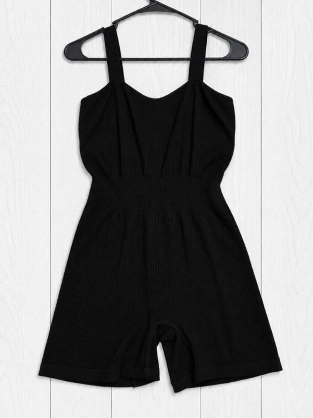 Coco and Shay Women's Knit Black Sleeveless Romper L/XL Elastic Waist